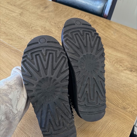 UGG Men\'s Navy Slip-Ons with Patterned Trim